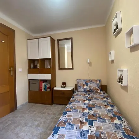Piso Moderno De Diseño Con Terraza